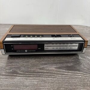 GE AM/FM Alarm Clock Radio Model 7-4633D General Electric